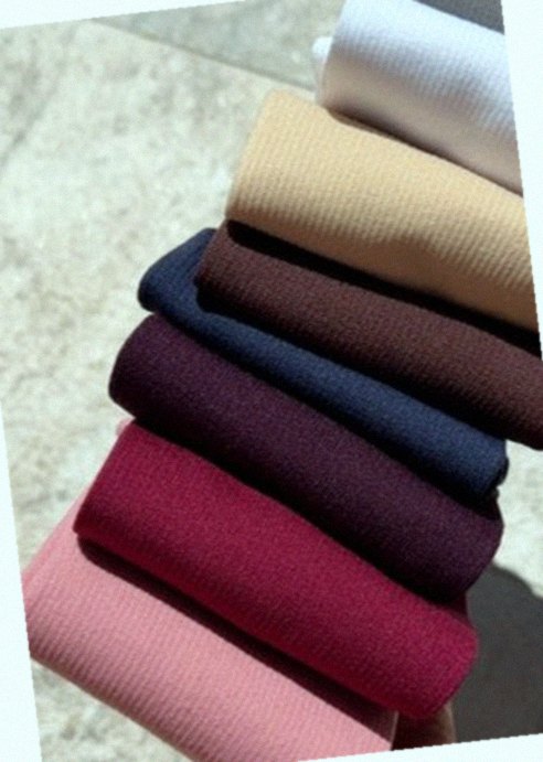 <h2>240,000+ Women Wear  Daily </h2>